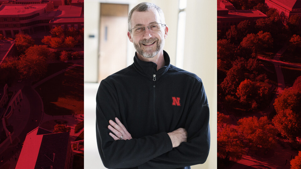 Bevins earns NU's top award for research
